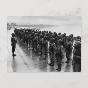 WWII-Krankenschwestern in Gasmasken Postkarte