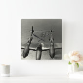 WWII P-38 Blitze Quadratische Wanduhr (Zuhause)