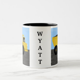 Wyatt Dump Truck Personalisiert Name Tasse