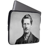 Wyatt Earp: Lawman, Gunfighter, Saloon Keeper Laptopschutzhülle (Vorne Rechts)