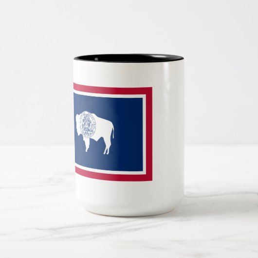 Wyoming-Flagge Zweifarbige Tasse (Mittel)