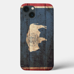 Wyoming State Flag auf altes Holzkörnchen iPhone 13 Hülle