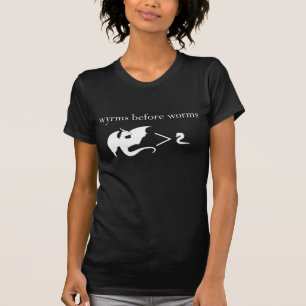 Wyrms vor dem T - Shirt der Wurm-dunklen Damen