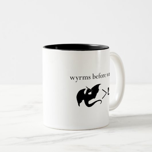 Wyrms vor Wurm-Tasse Zweifarbige Tasse (VorderseiteRechts)