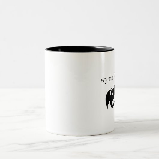 Wyrms vor Wurm-Tasse Zweifarbige Tasse (Mittel)