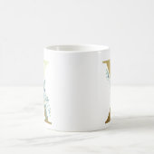 x, goldfarbener Erstling mit blauem Blattwerk Kaffeetasse (Mittel)