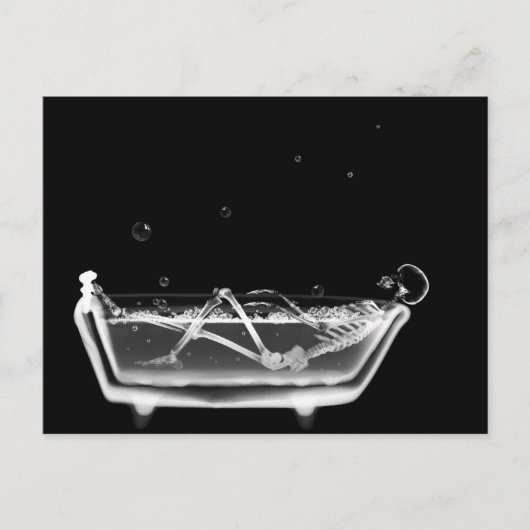 X-Ray Skeleton B&W Bath Time Postkarte (Vorderseite)