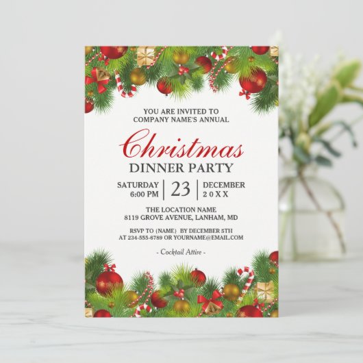 Xmas Baubles Pines Berries Party Einladung (Stehend Vorderseite)