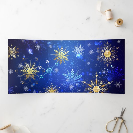 XMAS Blue Background mit goldenen Schneeflocken Dreifach-gefaltete Programmkarte (Innenseite)