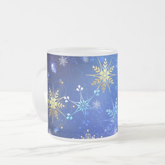 XMAS Blue Background mit goldenen Schneeflocken Mattglastasse (Vorderseite Links)