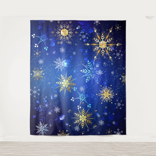XMAS Blue Background mit goldenen Schneeflocken Wandteppich (Vorderseite)