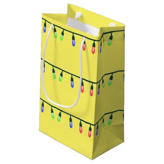 Xmas Lichter auf Gelb Kleine Geschenktüte (Rückseite Schrägansicht)