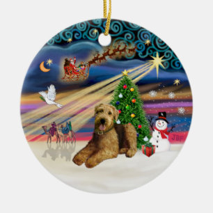 Xmas Magic - Airedale 5 (unten liegend) Keramik Ornament