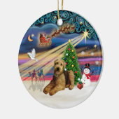 Xmas Magic - Airedale 5 (unten liegend) Keramik Ornament (Links)