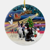 Xmas Magic - Boston Terriers (drei) Keramik Ornament (Hinten)