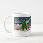 Xmas Magic-Chihuahuas (vier) Kaffeetasse (Links)