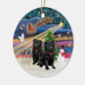 Xmas Magic - Mops (ZWEI schwarz) Keramikornament (Links)