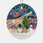 Xmas Magic - Pekingese Keramikornament (Links)