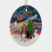Xmas Magie - Basset Hound Keramik Ornament (Rechts)