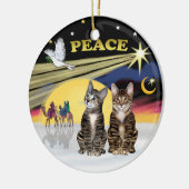 Xmas Star -Zwei Tabby Katzen (AmSH) Keramik Ornament (Links)