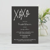 XO graue Brautdusche Einladungen (Stehend Vorderseite)
