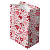 XOXO & Always Be Mine Valentine Wrapping Paper Mittlere Geschenktüte (Rückseite Schrägansicht)