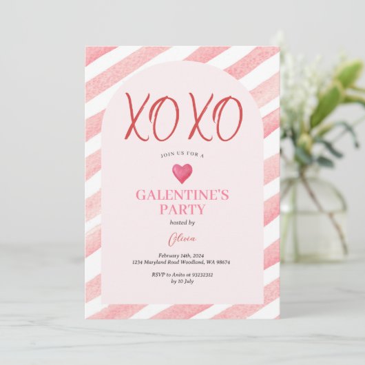 XOXO Arch Pink Galentiner Abendessen Valentine Einladung (Stehend Vorderseite)