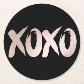 XOXO Blush Pink | Handgeschriebenes Pinselskript Runder Pappuntersetzer (Vorderseite)