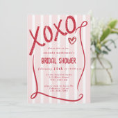 XOXO Hand Drawn Pink Bridal Shower Party Einladung (Stehend Vorderseite)
