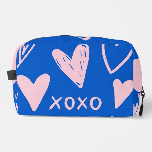 XOXO Hearts Makeup Bag – Cute Blue & Pink Pouch Waschbeutel (Vorderseite)