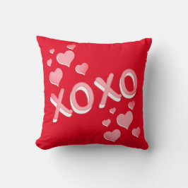XOXO Herz auf Rot Kissen