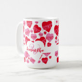XOXO Herz rosa rotes Muster Monogramm Weiß Kaffeetasse (Vorderseite Links)