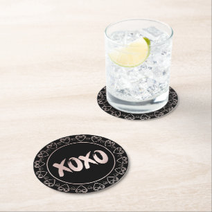 XOXO Herz rot pink Handgebuchstabe Pinselstrich Runder Pappuntersetzer