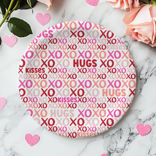XOXO Hugs and Kisses Pink and Red Galentine Party Pappteller