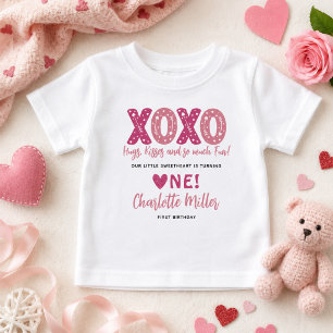 XOXO Hugs & Kisses Valentinstag 1. Geburtstag Baby T-shirt