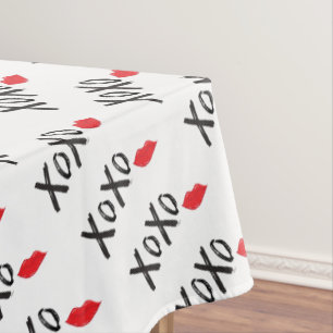 XoXo-Hugs-Kisses-with-Red-Lips Tischdecke