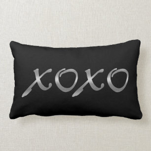 XOXO im Silber u. im Schwarzen Lendenkissen