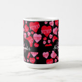 XOXO Monogramm Herz rosa rotes Muster Schwarz Kaffeetasse (Mittel)