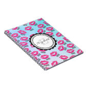 XOXO Muster mit rosa Kissy Lips Monogramm Notizblock (Rechte Seite)