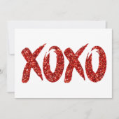 XOXO Roter Glitzer | Glam Brushstroke Hug and Kiss Einladung (Vorderseite)