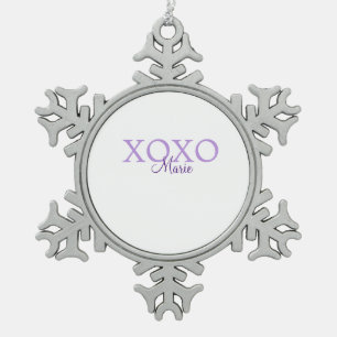 Xoxo valentin Tag hinzufügen Name lila Pastel mini Schneeflocken Zinn-Ornament