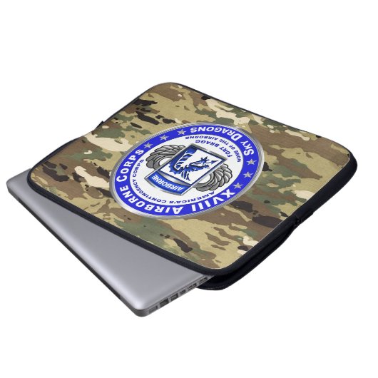 XVIII IM FLUGZEUG CORPS LAPTOPSCHUTZHÜLLE (Vorne Knopf)