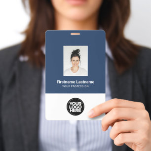 XXL-Mitarbeiterfoto, Bar- und Qr-Code, Logo, Name Ausweis