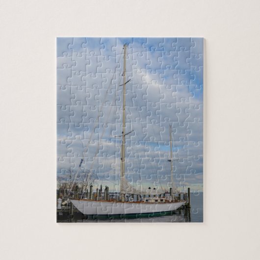 Yacht in Annapolis. Puzzle (Vertikal)