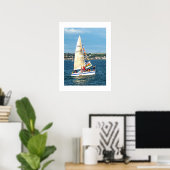 Yacht mit Flaggen Jersey Poster (Heimbüro)