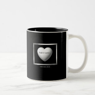 Yahs Gesetze sind auf unseren Herzen geschrieben Zweifarbige Tasse