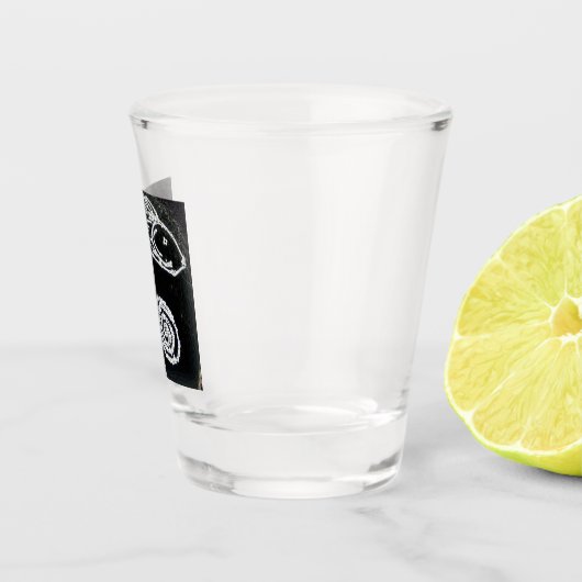 Yaie Betta zeichnend Fische Schnapsglas (Rechts)