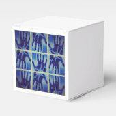 yaie many blue hands geschenkschachtel (Vorderseite)