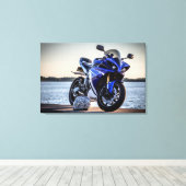 Yamaha R1 Motorrad-Wrapped Canvas Leinwanddruck (Insitu (Holzboden))