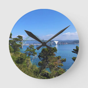 Yaquina Bay Bridge, Newport, Oregon Runde Wanduhr